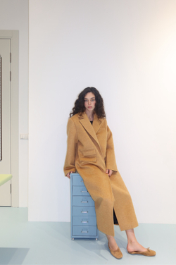 PRE-ORDER COAT BEIGE ESME
