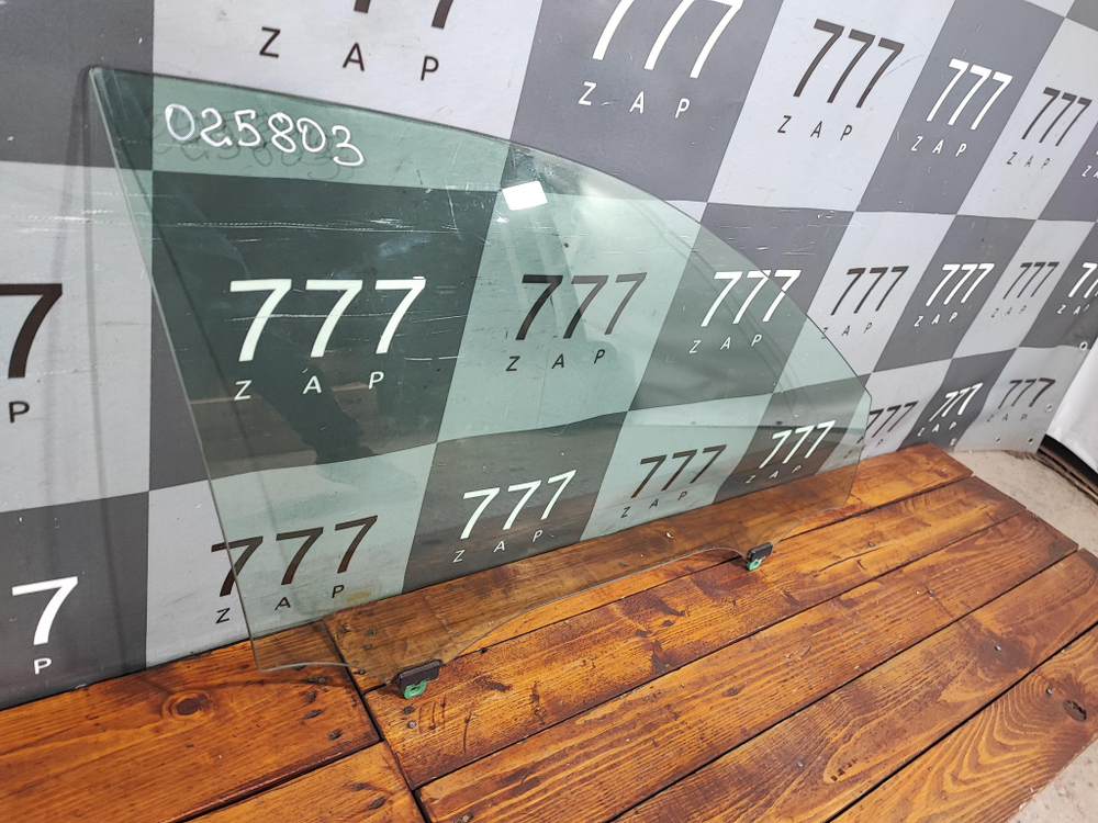 Стекло двери передней правой Toyota Camry (XV40) 06-11 Б/У Оригинал 6810133130