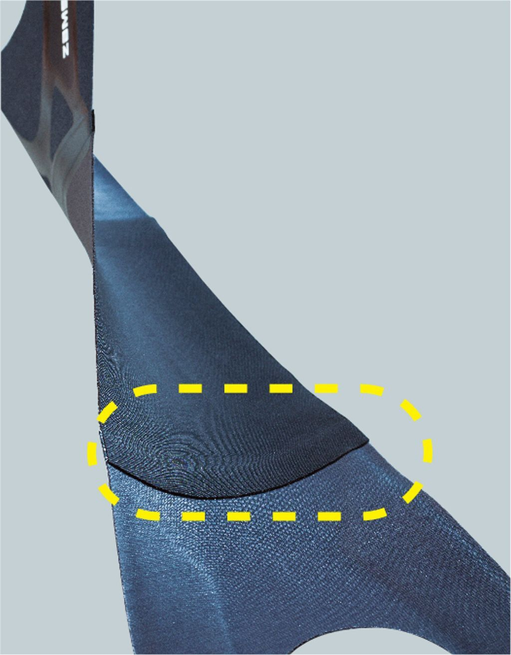 Стабилизатор Zamst Filmista Knee