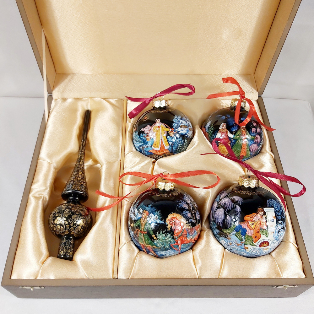 Сувенирный набор из 4-х новогодних шаров и наконечника с ручной росписью Палех