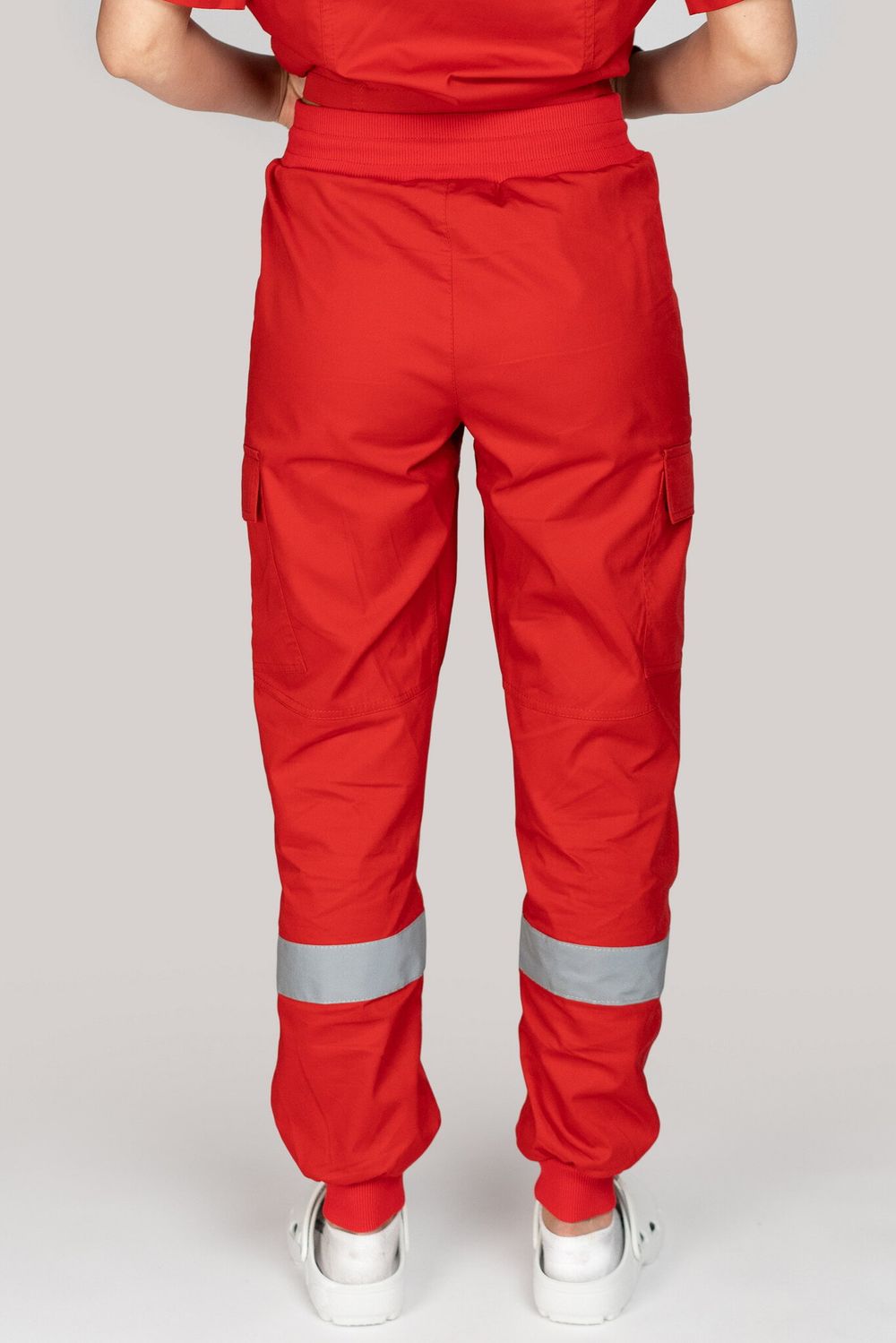 Брюки-джоггеры летние женские Скорая помощь MedicLine цв. КРАСНЫЙ