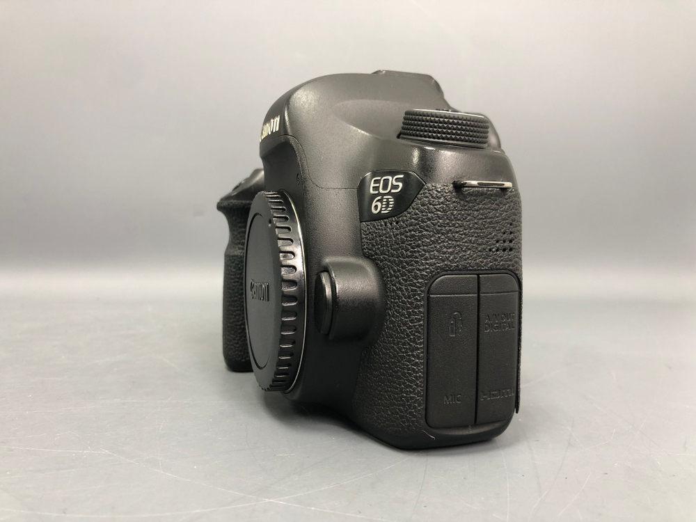 Canon EOS 6D Body (77.000 кадров)