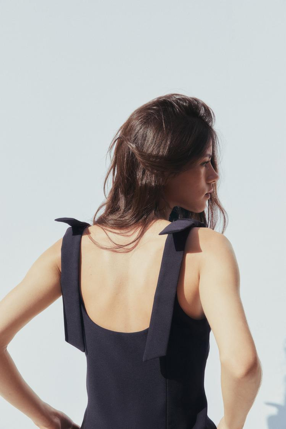 ZARA ТОП ИЗ ЭЛАСТИЧНОЙ ТАКНИ С БАНТАМИ, ЧЕРНЫЙ