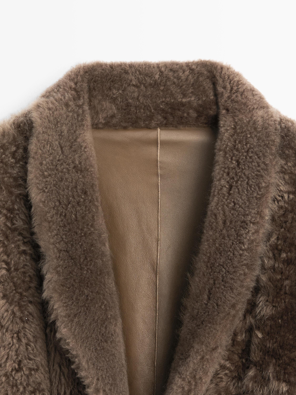 Massimo Dutti Длинная шуба из мутона с поясом - Limited Edition, коричневый