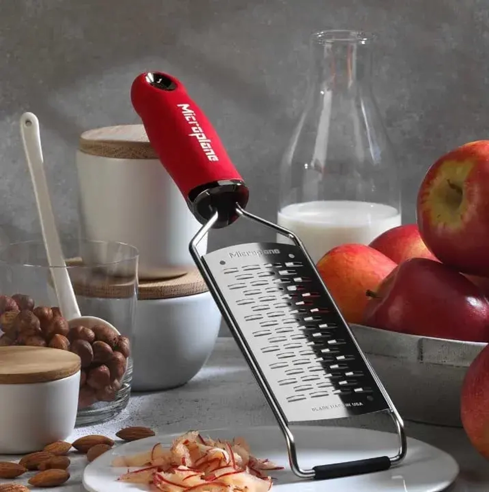 Microplane Терка Gourmet Ribbon, красная