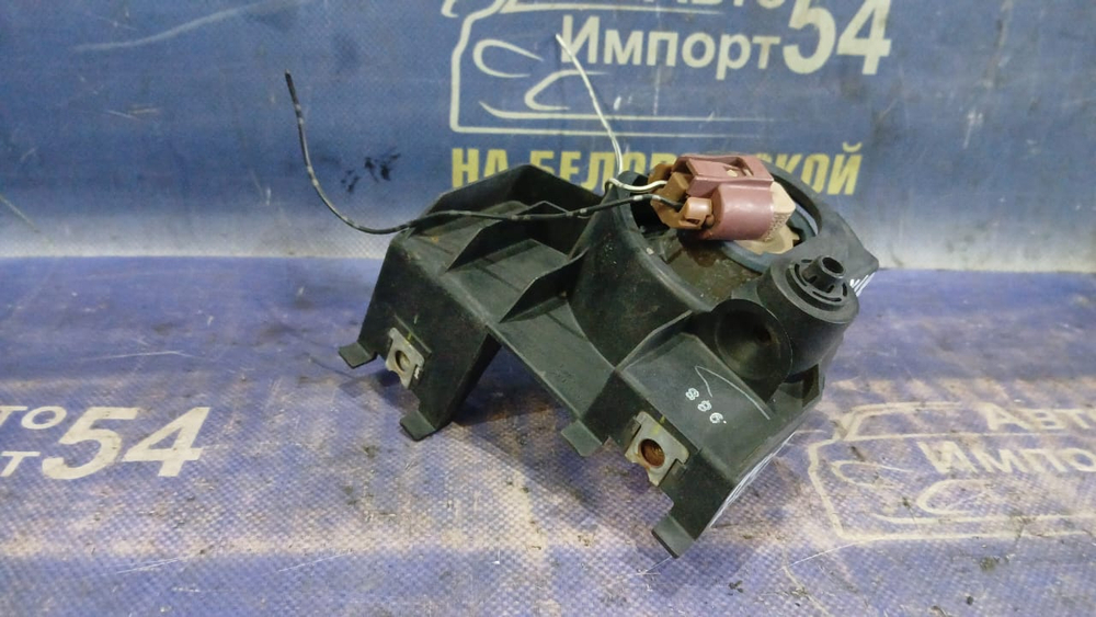 Туманка правая SUBARU EXIGA 2008