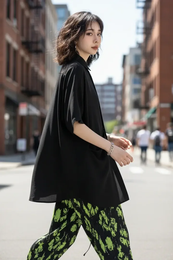 Женская рубашка с коротким рукавом «KIU»