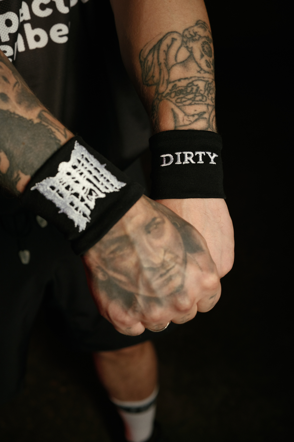 Напульсник "Dirty"