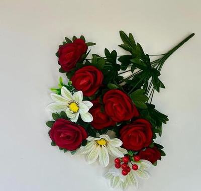 Букет розы герберы ягоды