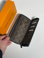Кошелек Louis Vuitton