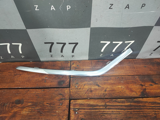 Молдинг переднего бампера Mercedes GLS (X167) 19-нв Б/У Оригинал A1678850606