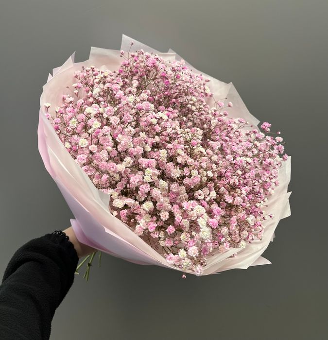 Букет из розовой гипсофилы