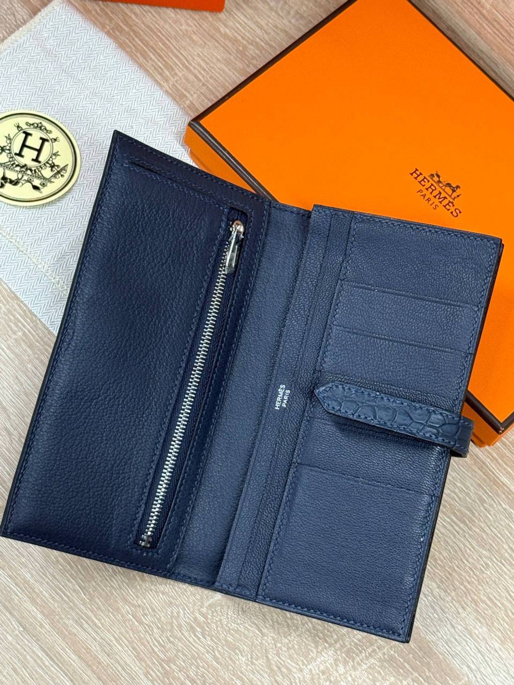 Кошелек Hermes из кожи крокодила