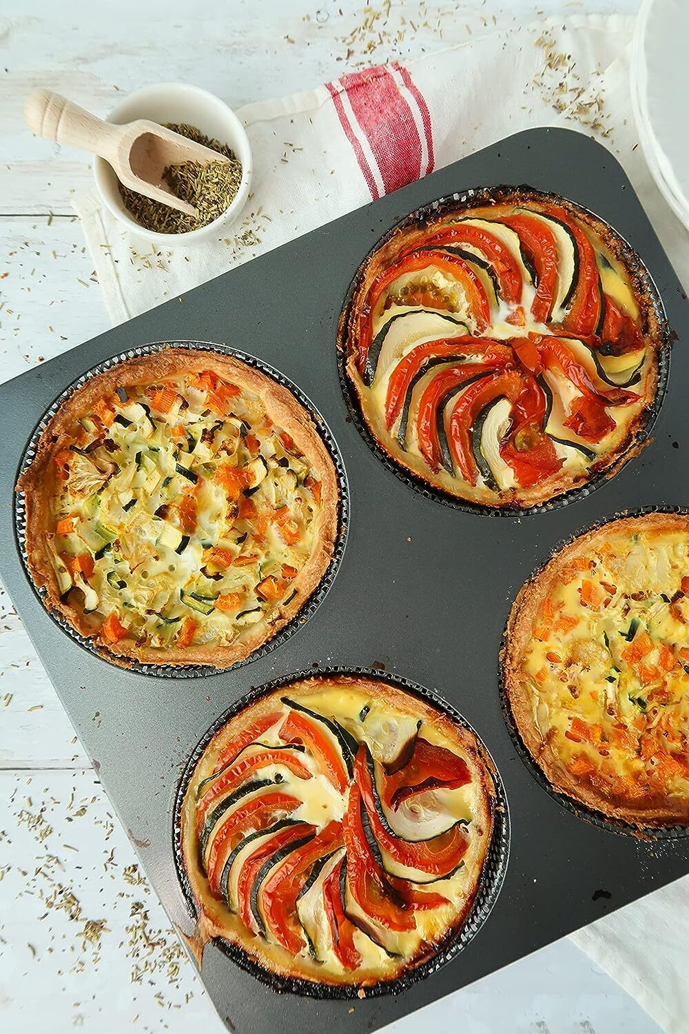 Форма для выпечки гамбургеров перфорированная 4-х секционная Patisse Profi  28х28х2.5 см