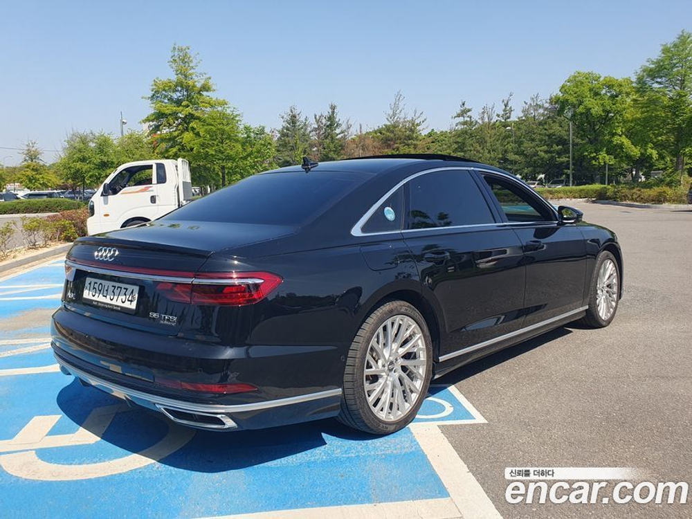 Audi A8 (D5) 55 TFSI Quattro LWB (12.2019)