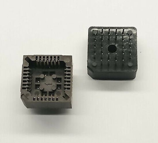 Панелька для микросхемы PLCC28 DIP