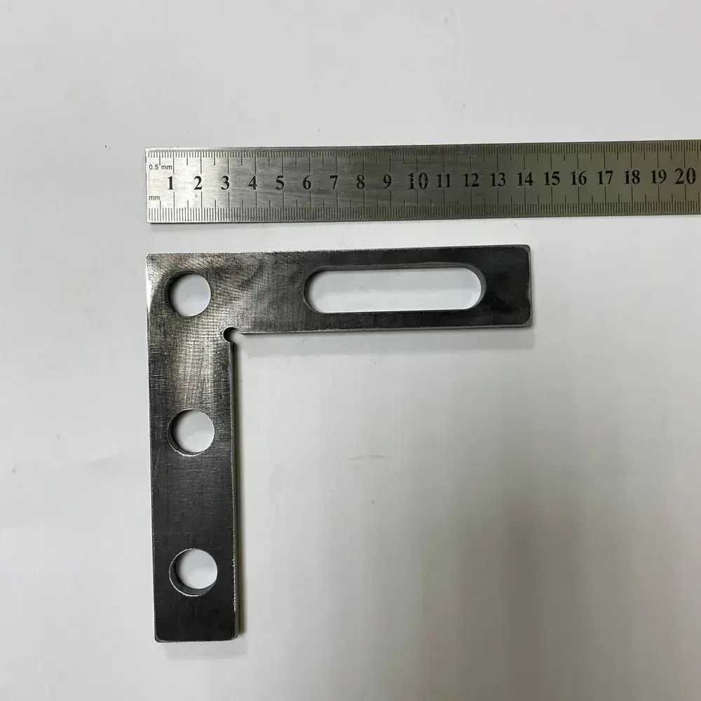 Угол 140*140*30*8,2шт, для сварочного, сборочного, монтажного стола. Оснастка для станка.