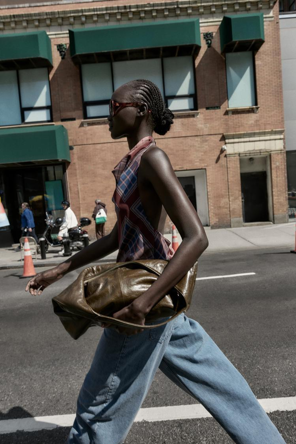 ZARA ТОП ХАЛТЕР С АСИММЕТРИЧНЫМ ПРИНТОМ, РАЗНОЦВЕТНЫЙ