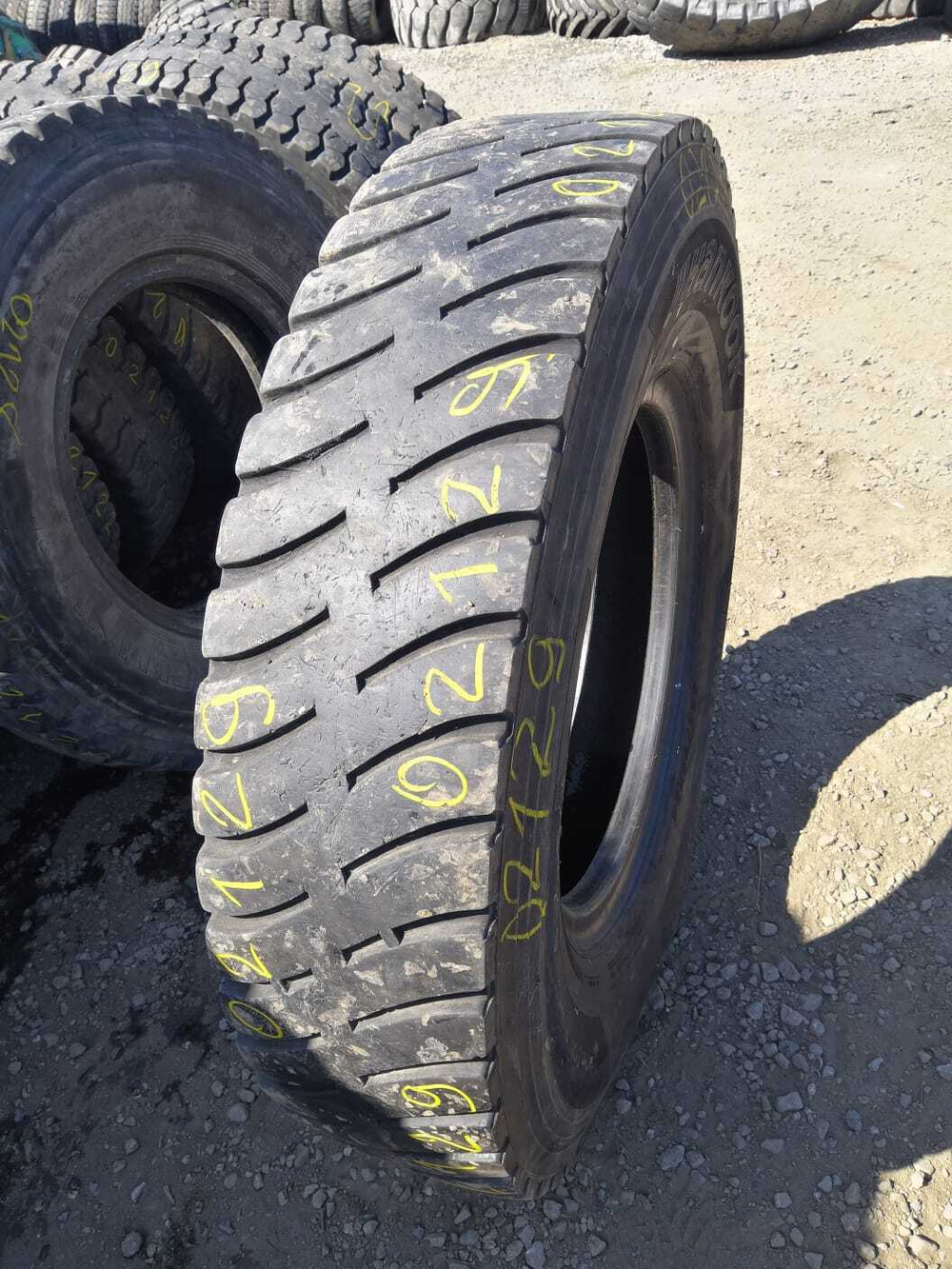 325/95R24 Hankook DM06 шина б/у