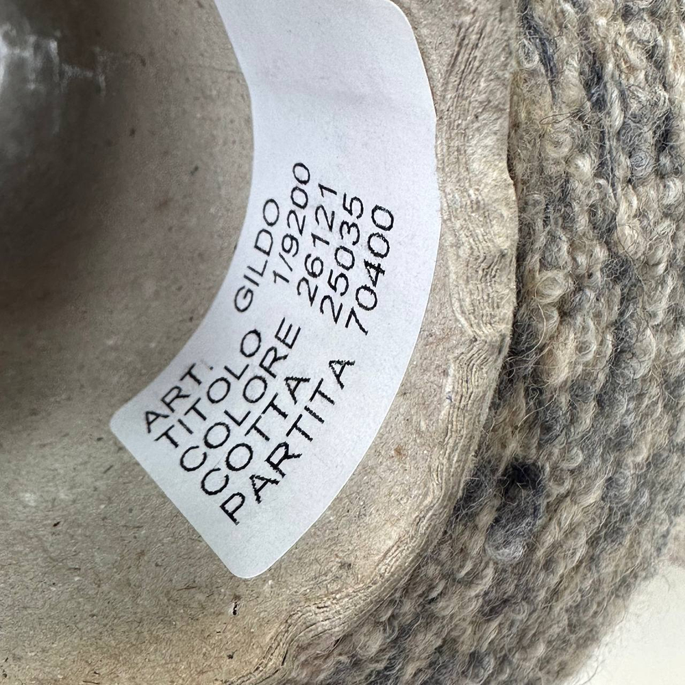 GILDO - New Mill; 65% меринос, 35% п/а; 850м/100гр; скрутка с букле; col. 26121; S303