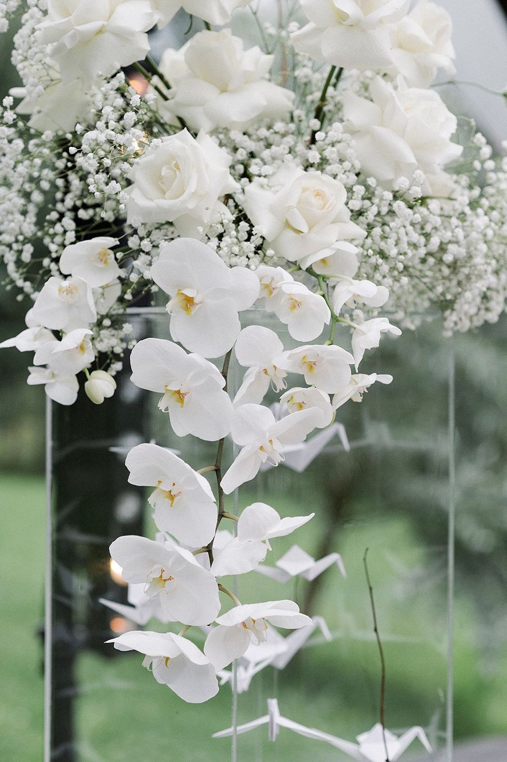 Прозрачные декоративные колонны для оформления свадеб