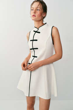 ZARA КОРОТКОЕ ПЛАТЬЕ С НАВЕСНЫМИ ПЕТЛЯМИ, ЭКРЮ