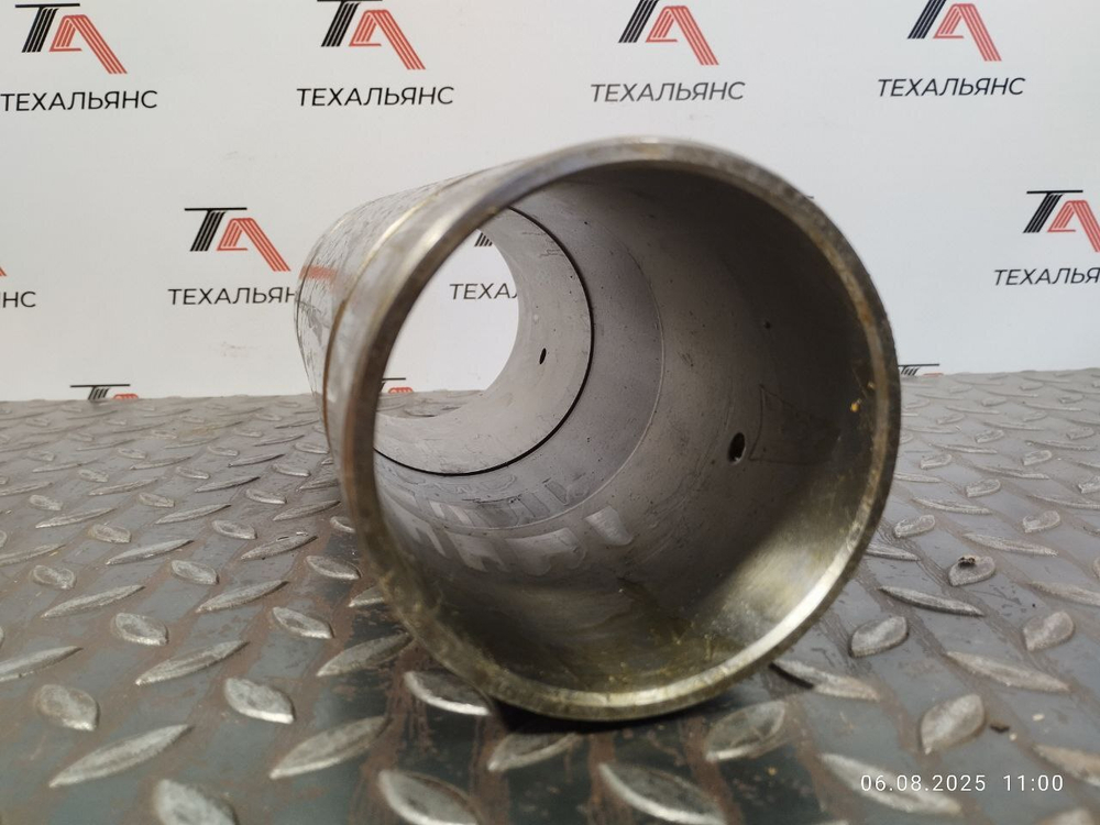 Втулка 11093776