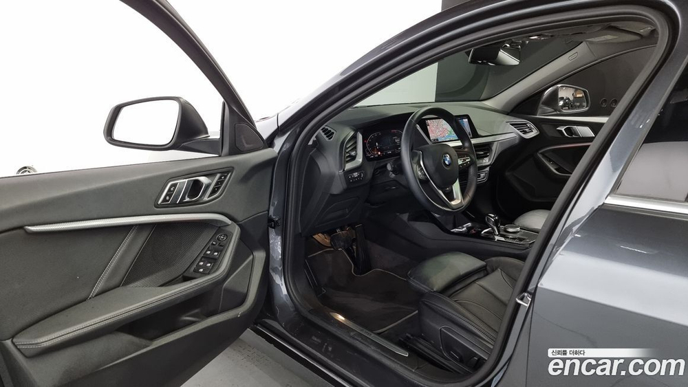 BMW 1 Series (F40) 120i Sports (02.2022)
