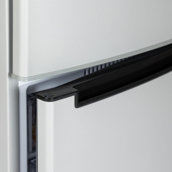 Холодильник Бирюса M551