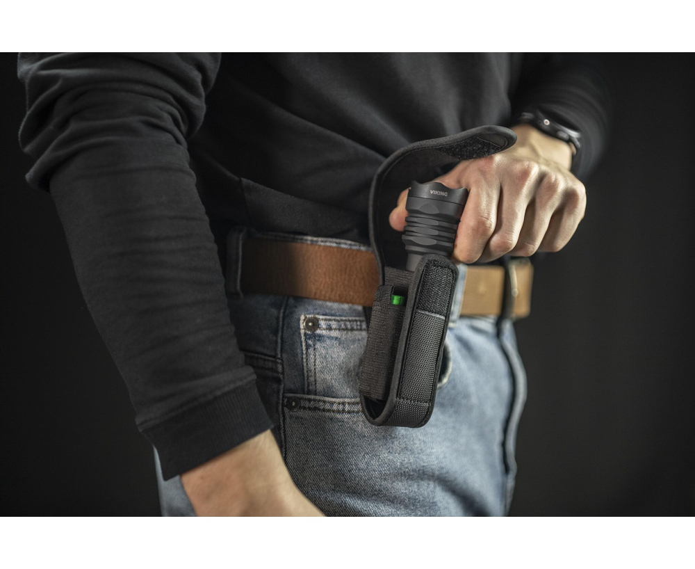 Фонарь светодиодный тактический Armytek Viking, 2330 лм, 295 м, теплый свет