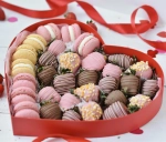 Упаковка Шайба - сердце красная 21х18см, высота 3,5 см