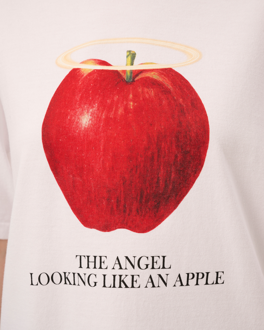 UNDERCOVER ФУТБОЛКА БЕЛАЯ THE ANGEL LOOKING LIKE AN APPLE