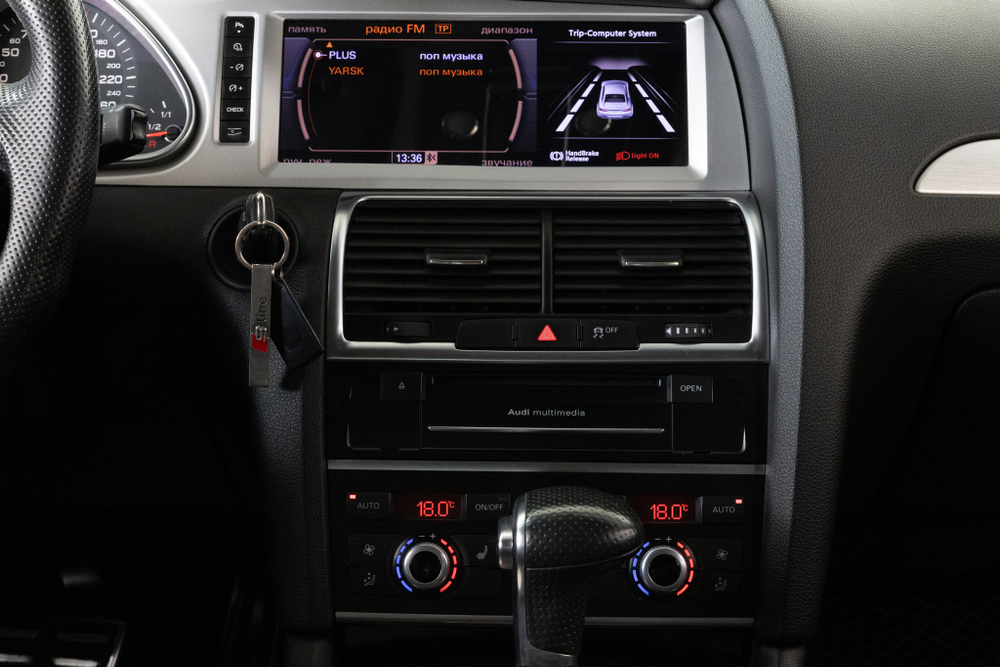Audi Q7, 2011 год