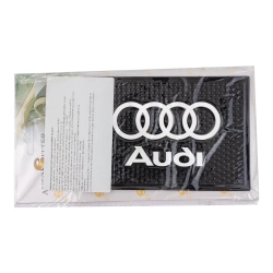 Коврик нескользящий д/панели SMALL AUDI (14,5*10см) KING SMALL