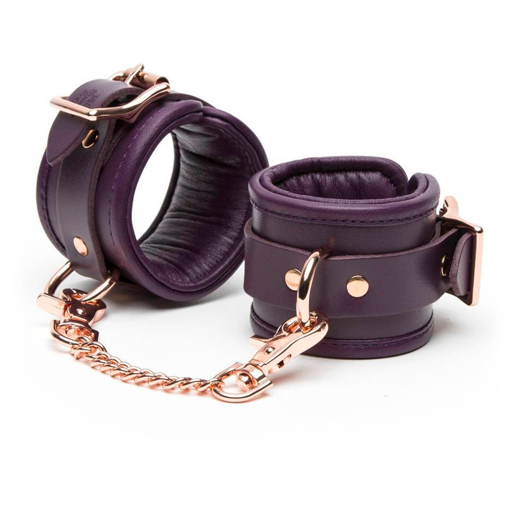 Фиолетовые наручники Cherished Collection Leather Wrist Cuffs (Цвет: фиолетовый)