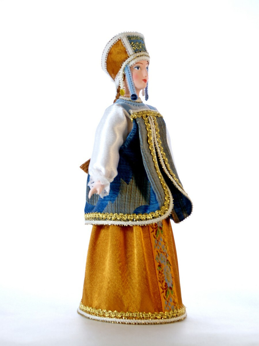 Кукла коллекционная Русская красавица в национальном костюме