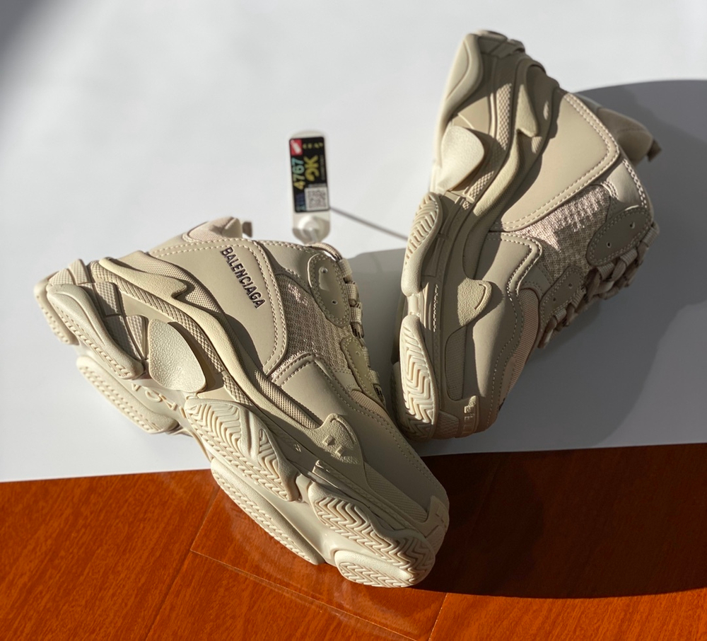 Balenciaga Triple S