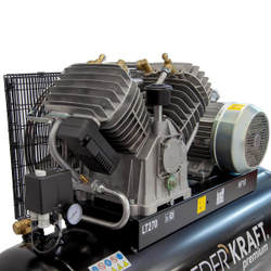 WDK-92712 Компрессор поршневой с ременным приводом:1300 л/мин, 7.5 КВт, 380 В, ресивер 270 л