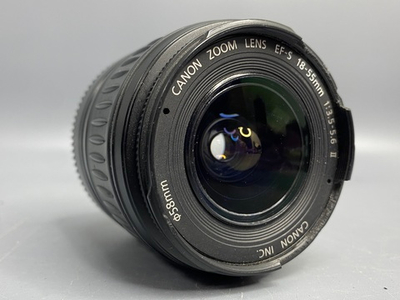 Canon EF-S 18-55mm f/3.5-5.6 II скол