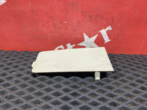 Заглушка салонная