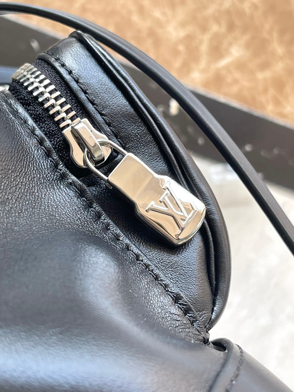 Louis Vuitton Montsouris PM
