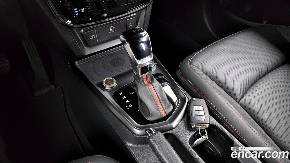 KG Mobility (Ssangyong) Very New Tivoli Бензин 1.5 2WD (08.2020)
