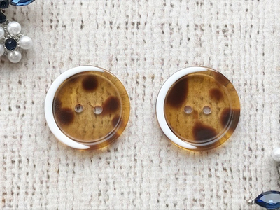 Пуговицы костюмные, d 2,5 см