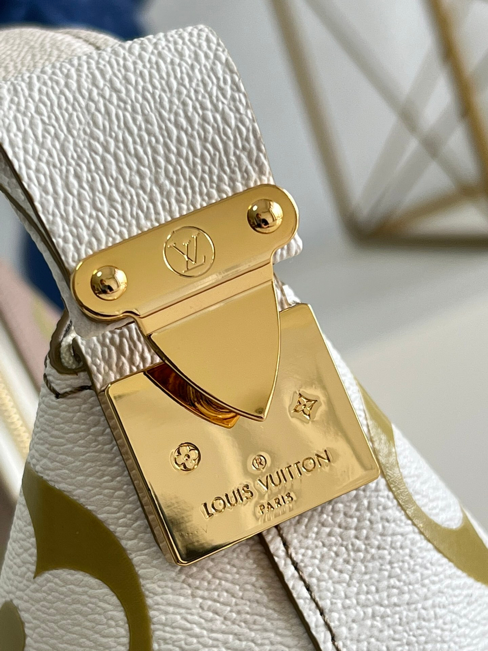 Louis Vuitton Marshmallow PM