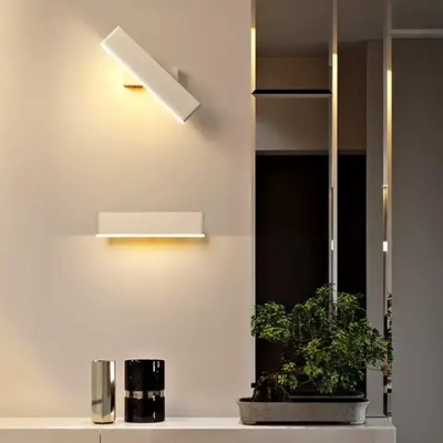 Светодиодный настенный светильник, трехцветный с затемнением, белый, крепежные винты