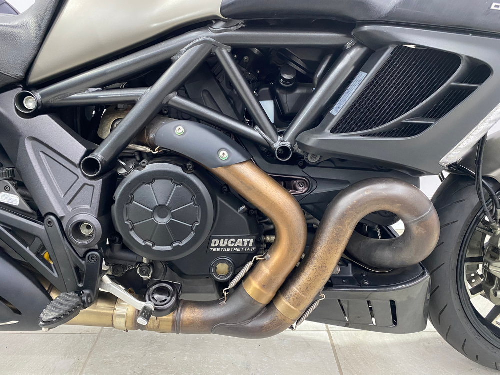 Ducati Diavel Strada 044296