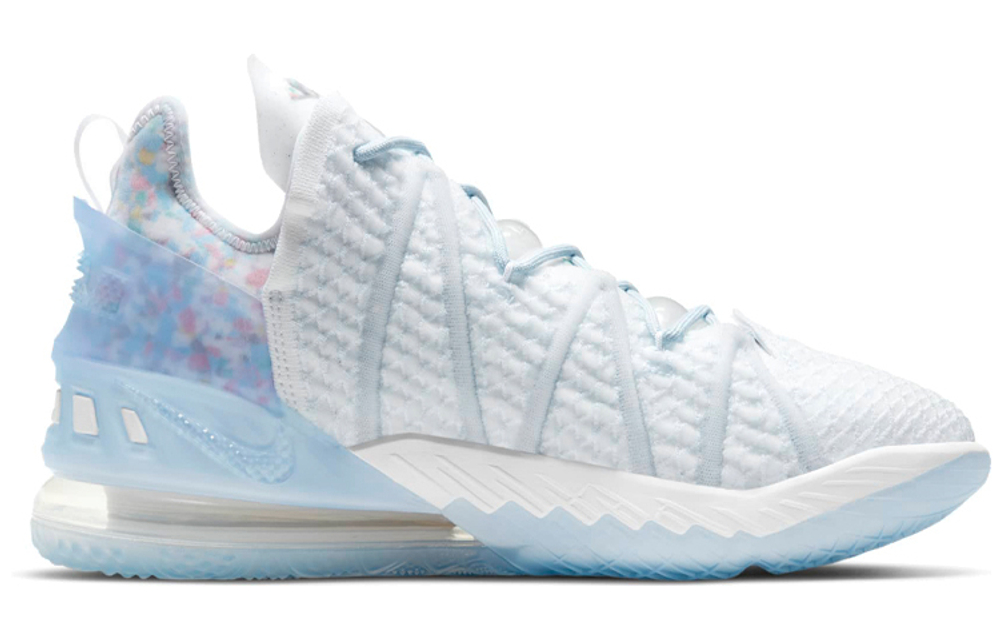 Кроссовки Nike Lebron 18