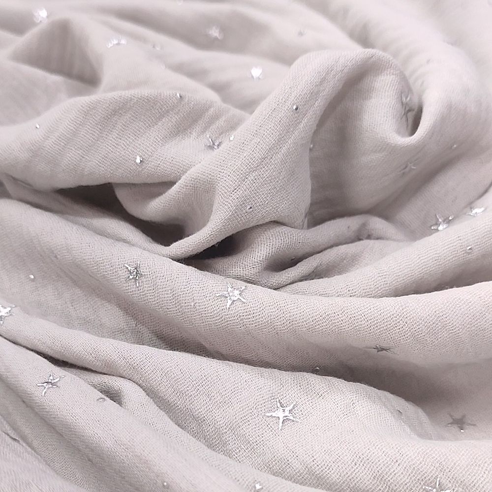 Серый беж с серебряными звёздами