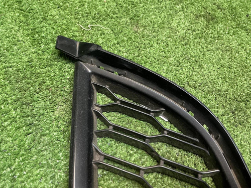 Решетка бампера правая BMW 3er G20 (18-22) M-paket