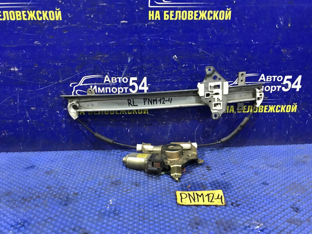 Стеклоподъемник задний левый NISSAN LIBERTY 1998